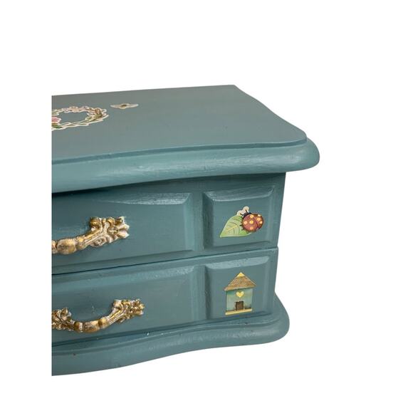 Tabletop Jewelry Box Spring Theme Decals 4.25"h x 7.5"l x 4.5"d - Picture 6 of 10